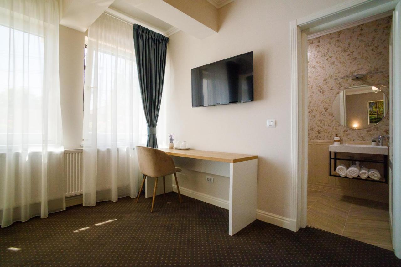 Pensiunea Casa Sturza Bacau Bagian luar foto